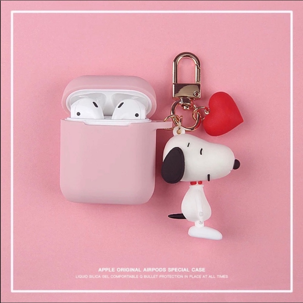 Cartoon Snoopy AirPods Silicone Case Keych…